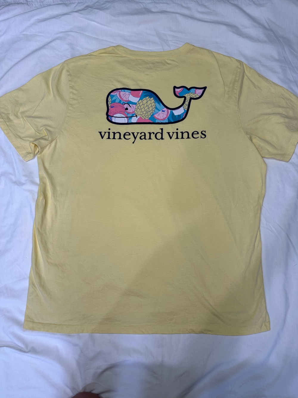 Vineyard Vines Mens XL Yellow Fruit Whale Graphic Pocket T-Shirt Short Sleeve